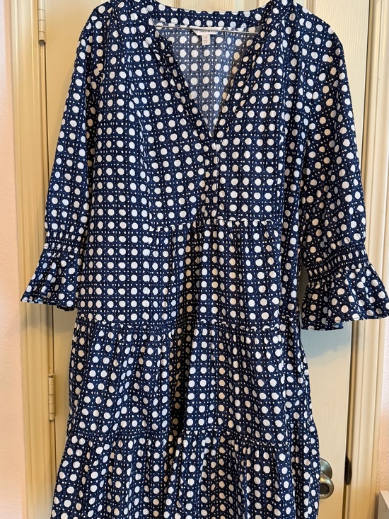 crown & ivy Dresses & Skirts - Crown & Ivy Three-Quarter Sleeve Flounce Tiered Dress in Navy&White Lattice: 1X